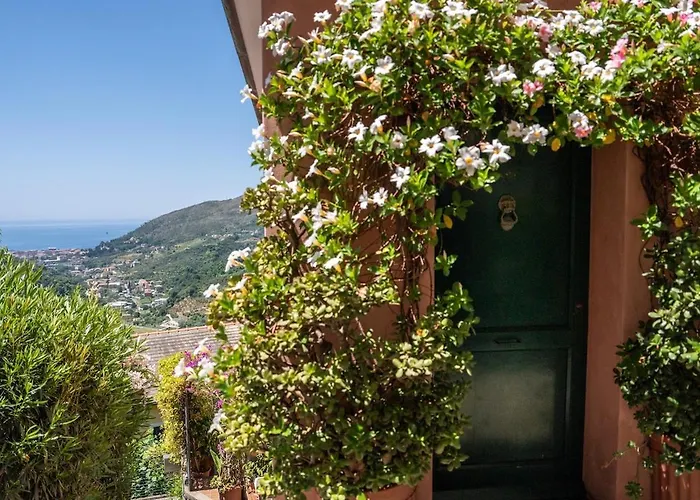 Casetta Rosa * Levanto